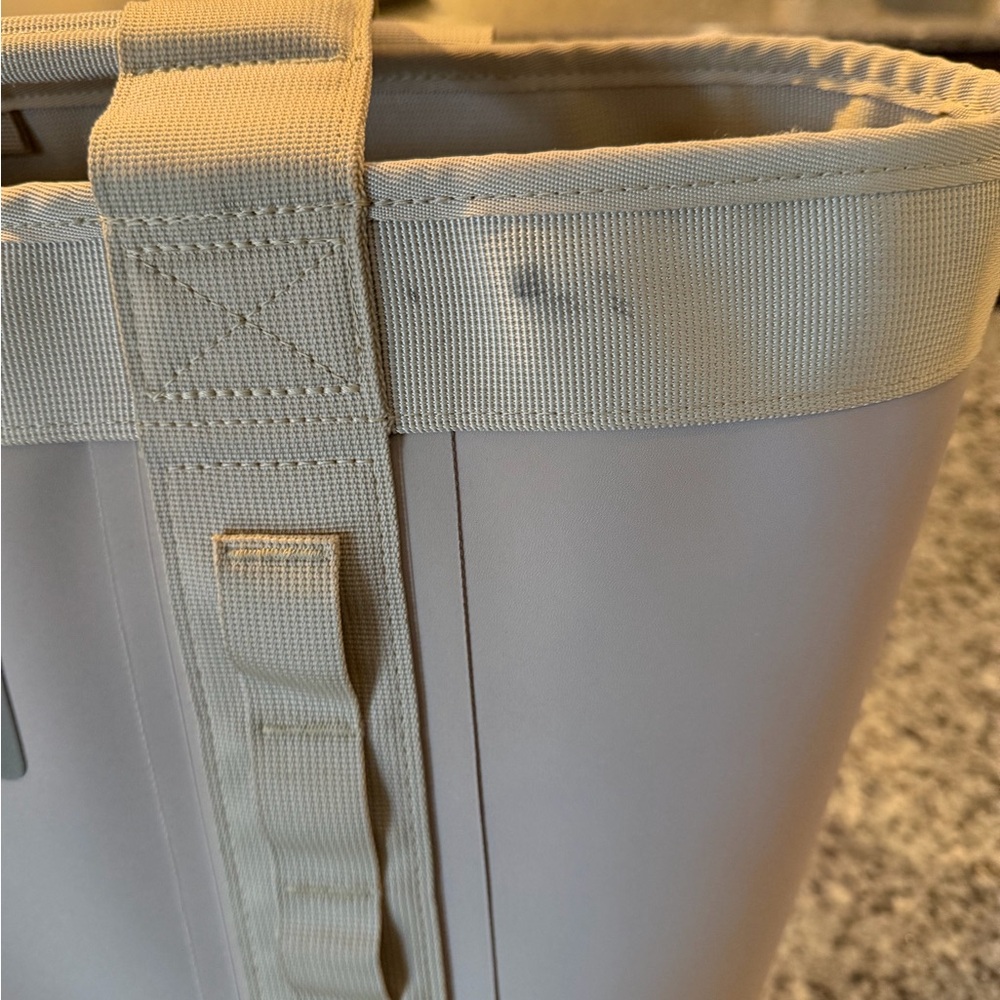 YETI White and Gray Carryall 35 - Picture 3 of 9